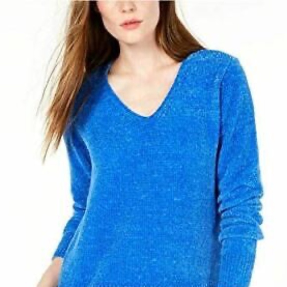 Sincerely Jules cropped cobalt blue plush v-neck sweater - Picture 4 of 11